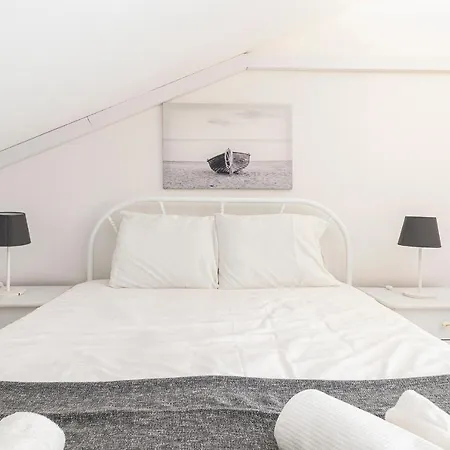 2br Near