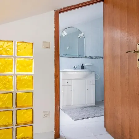 2br Near Назаре